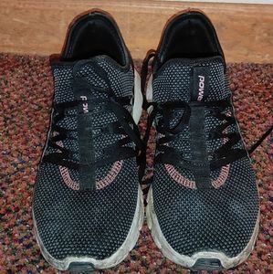 Runner shoes